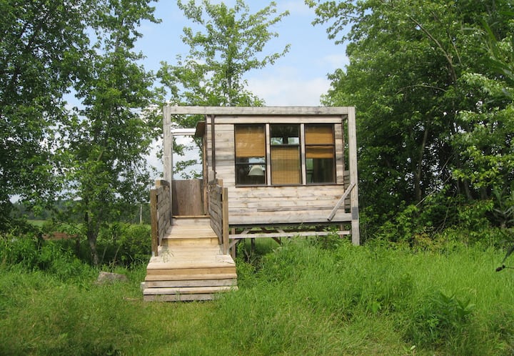 Treehouse Cabin on an Organic Farm