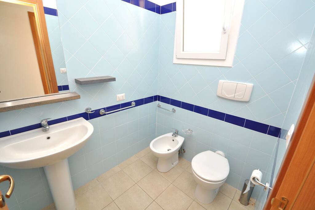 Bagno con doccia