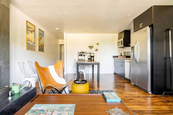 Montlake Private Suite gallery image 3