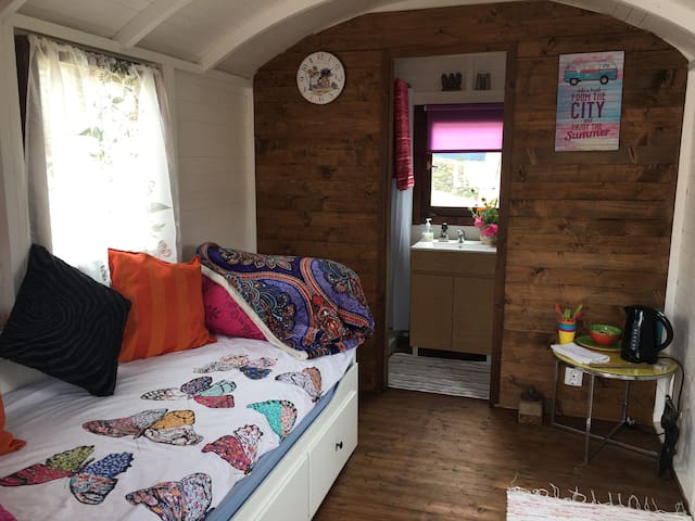 Airbnb Almagreira Vacation Rentals Places To Stay Azores