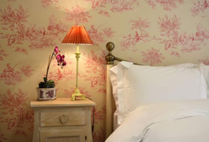 The Pink Snug Bedroom