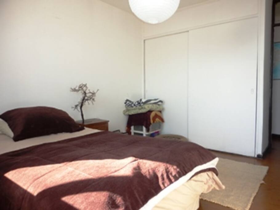 HABITACIÓN EN ARRIENDO