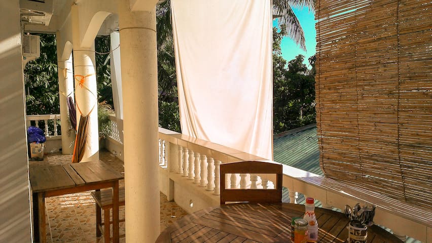 Apartment with balcony in quiet Angol area