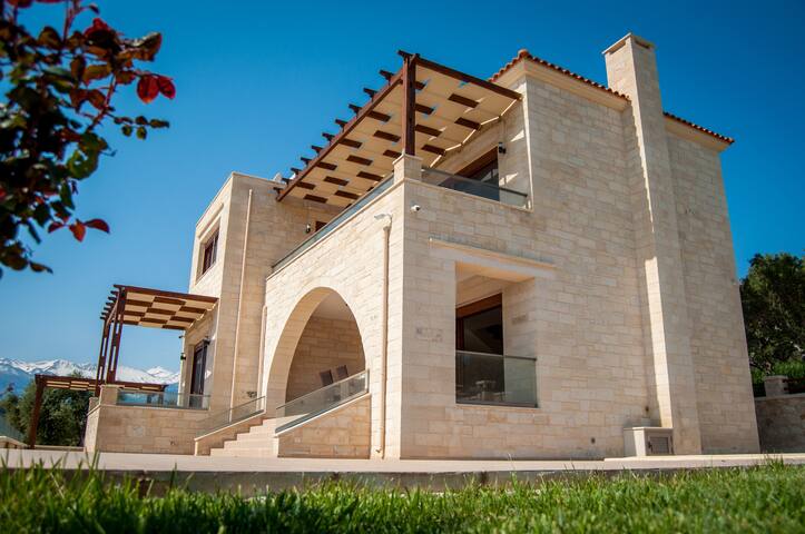 Levanda Luxury Stone villa in Kera gallery image 5