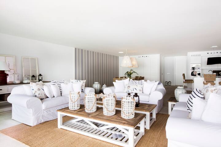 Duplex with heated pool in the roof gallery image 5