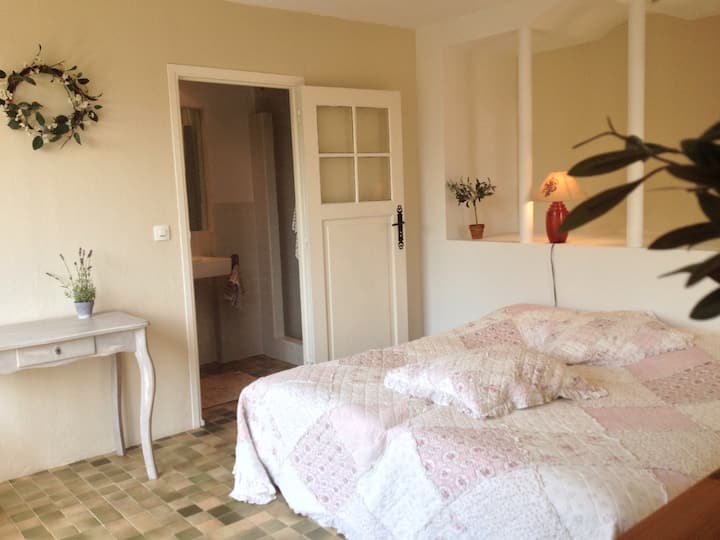 Dhomë gjumi kryesore