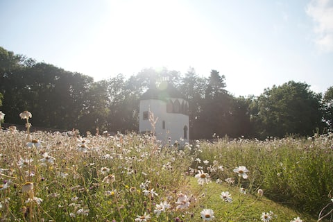 Historic Summerhouse on Private Country Estate