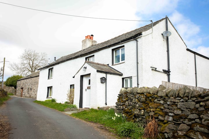 C17th Lakes farmhouse near Aira Force & Ullswater