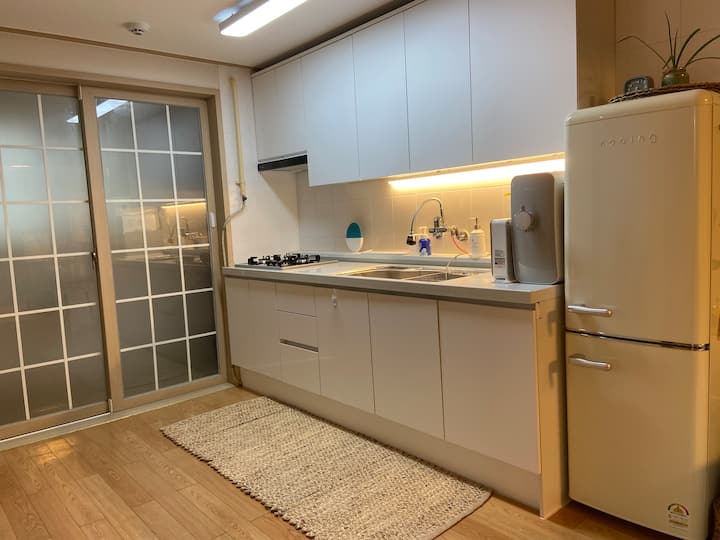 #영일대 해수욕장 #Julia House#바닷가 #편안함#청결한숙소#휴가지# - Pohang
