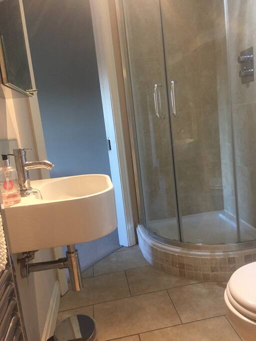 En-suite shower room