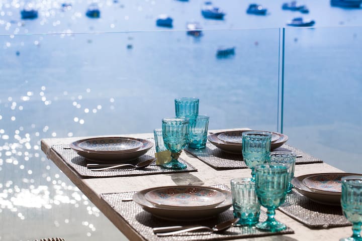 Luxury apartment with sea view,3 bedrooms -Terrace