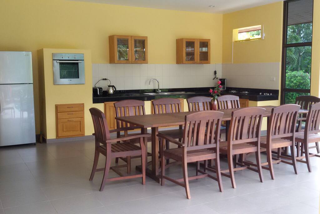 perfect outdoor living - kitchen diner opens to pool terrace