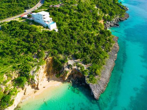 Lovely Villa in Iconic Little Bay Anguilla