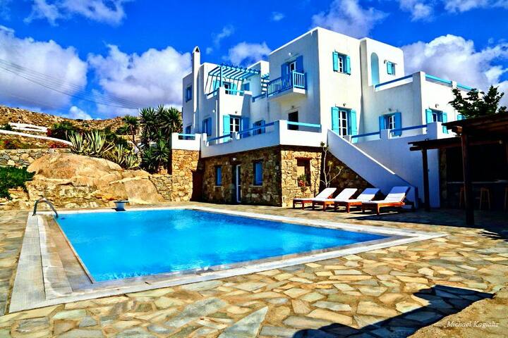 Galini Villa gallery image 2