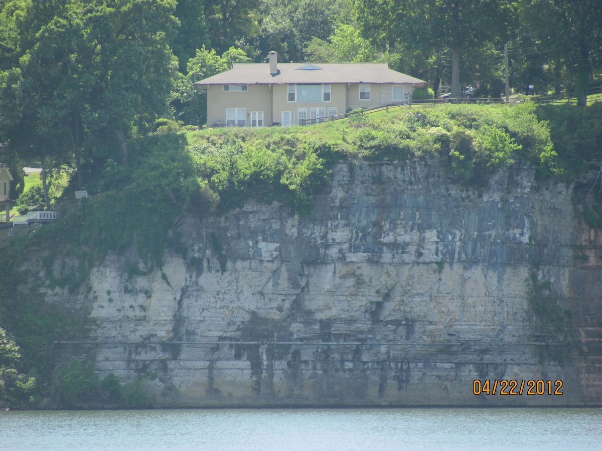 Muscle Shoals Music House from the banks of the Tennessee at World Famous Muscle Shoals Music House – private room in Sheffield