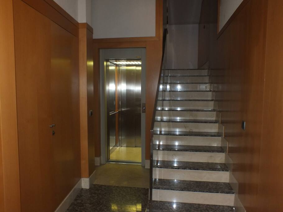 Entrada ascensor.