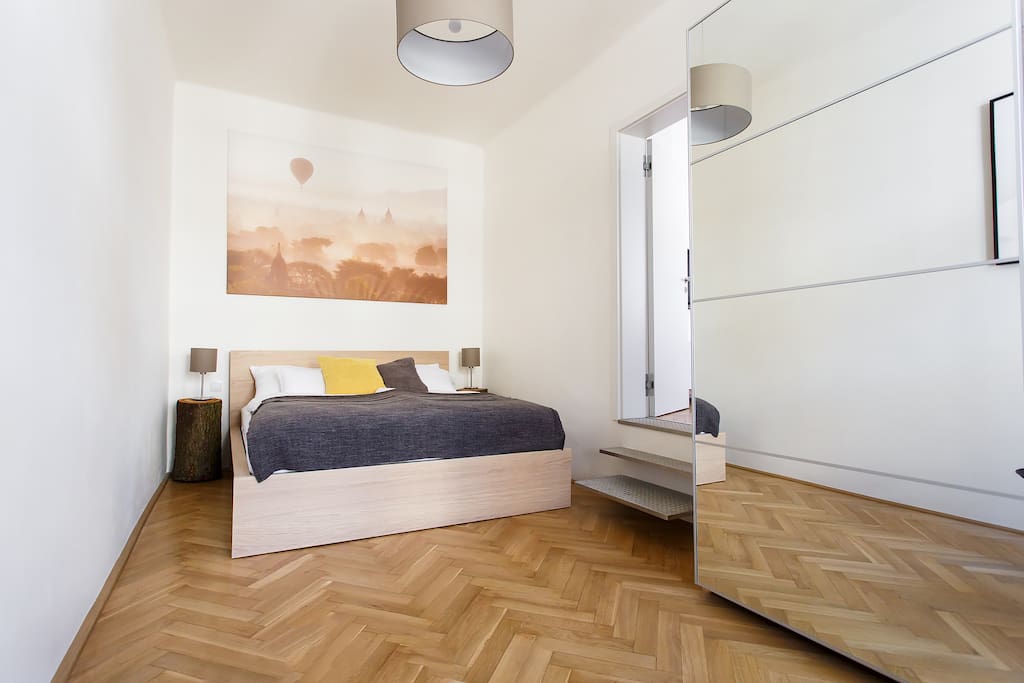Huge and comfortable bed