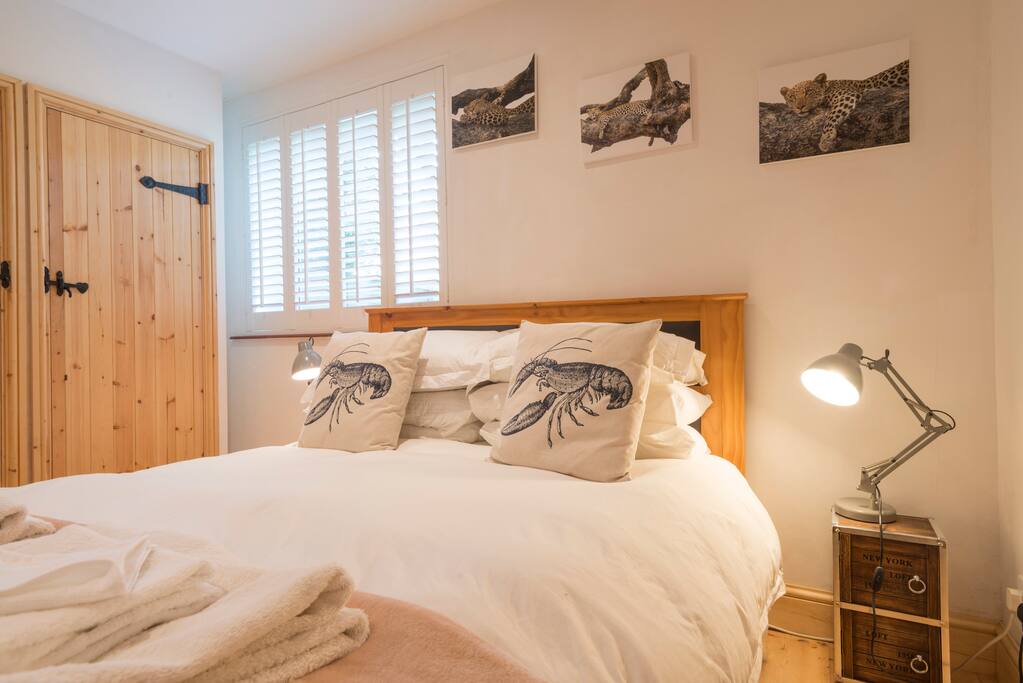 King bedroom ground floor