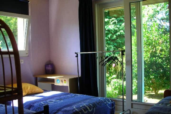 Habitación 2 (3 camas)