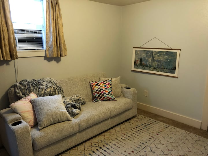 Quiant Basement Apartment Near Downtown/hospital - Bismarck, ND