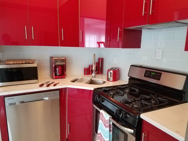 Brand new beach front house near JFK (2) gallery image 3