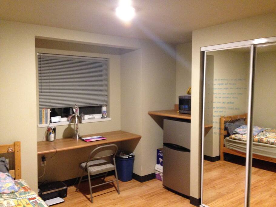 studio bedroom