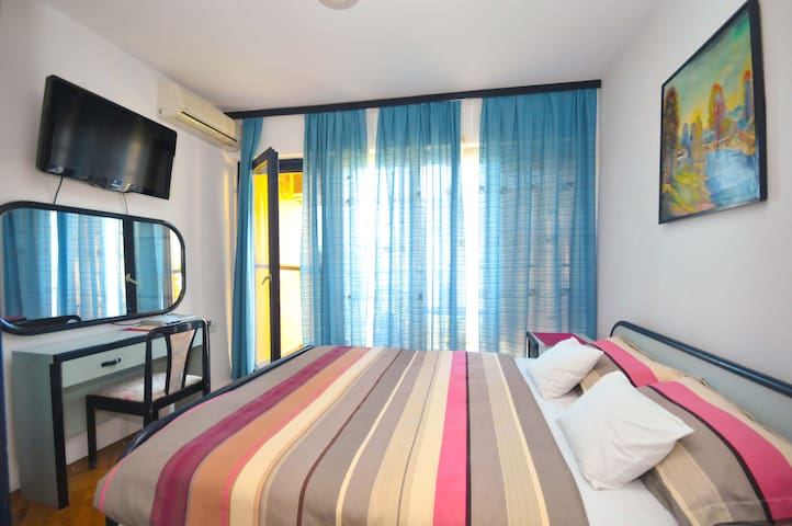 APARTMENT BUDVA EXTRA LOCATION