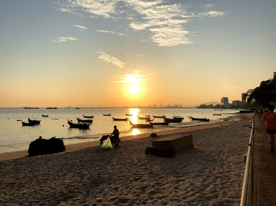 Breathtaking Sunrise and Seaview from living hall, dining hall and bedrooms