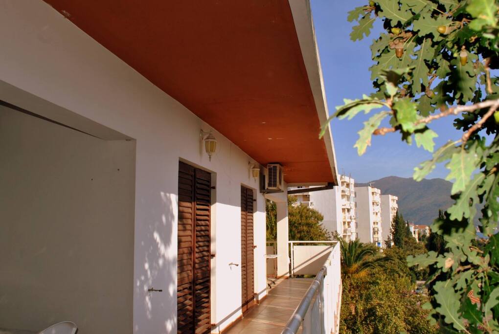 balcony
