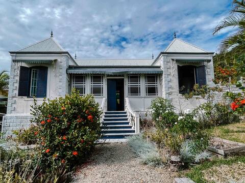 Colonial house in Nouméa
