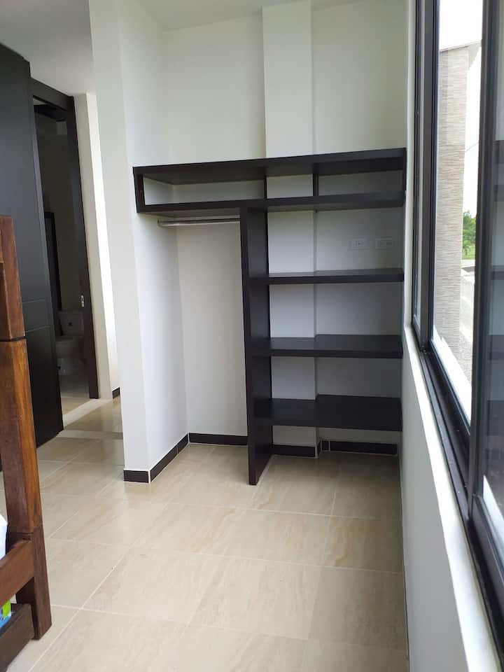 غرفة الخزانة رقم2