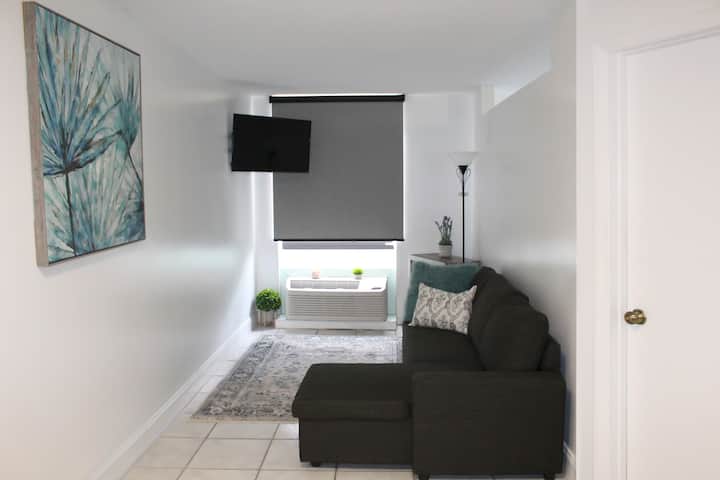 Southbeach 1bedroom 2min Walk To The Beach - South Beach, FL