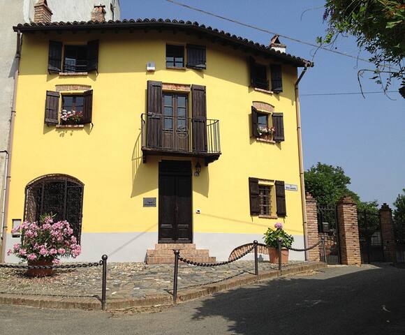 Altes Backhaus in Maranzana 700 J