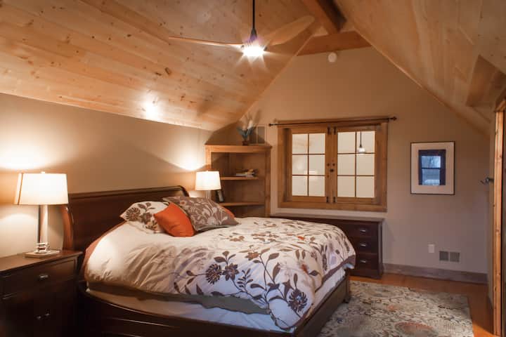 loft/master bedroom, king bed.