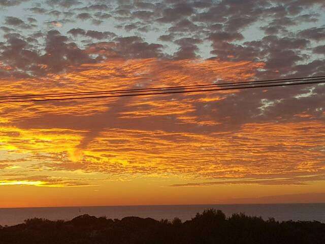 Perth, Mullaloo Beach, WA, Luxury Ocean Beach home gallery image 4