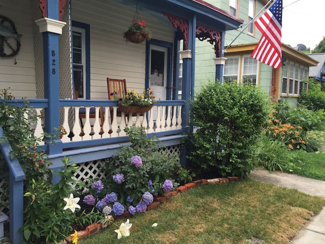 Quiet Restored Historic Home