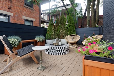 ♥♥ #1-Ranked Parkside Condo w/ Large Private Patio