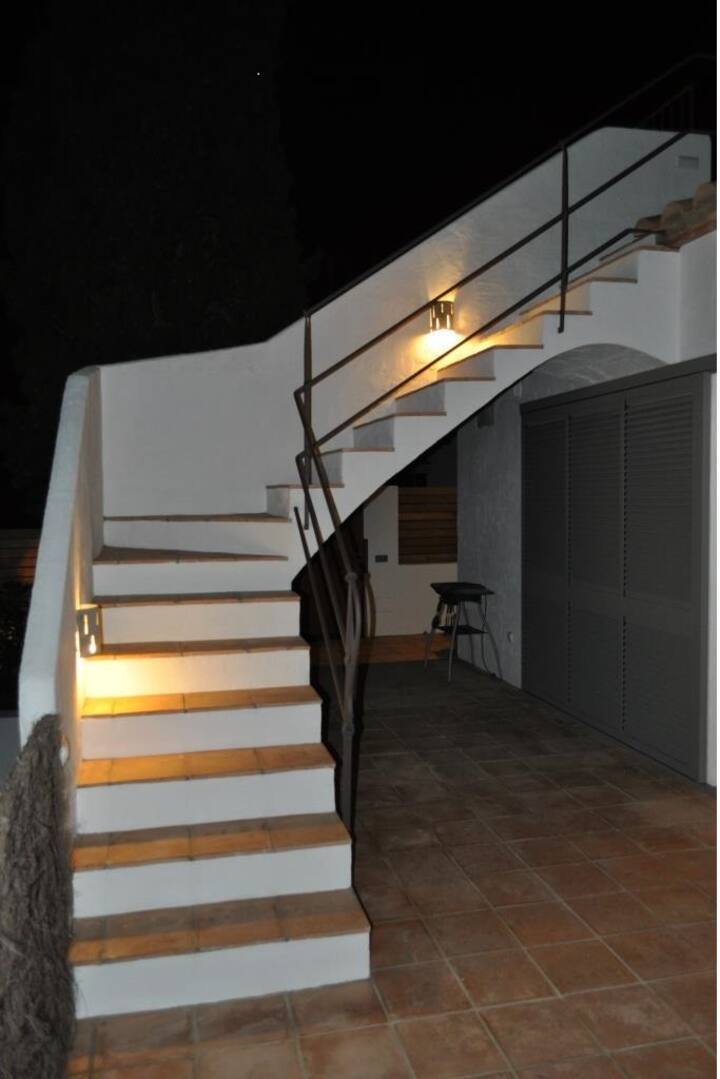 Spacious charming villa, stunning sea views