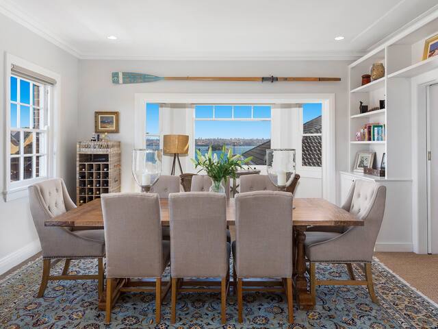 Harbourside Heritage Elegance in amazing location gallery image 4