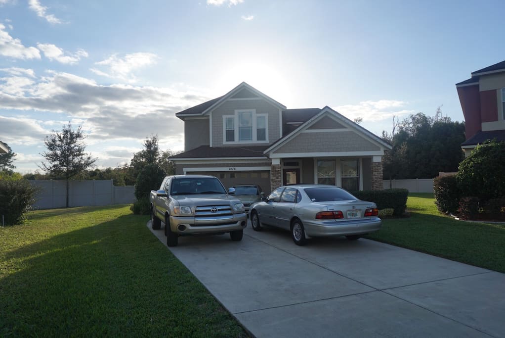 Beautiful home and long parking lot