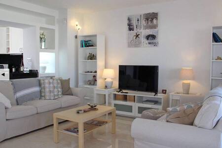 Amazing Sea Views-Villa Delfin- 1 Bed Apt