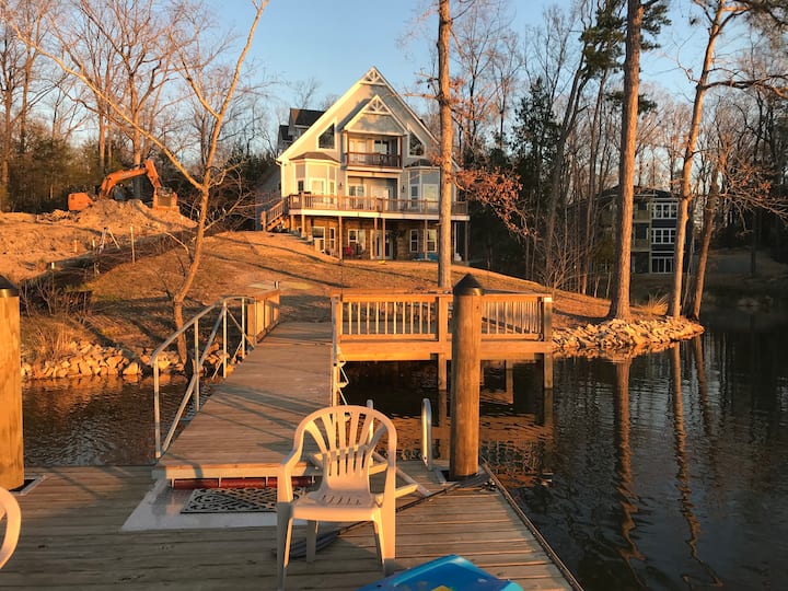 Waterfront Lake Murray home with dock
