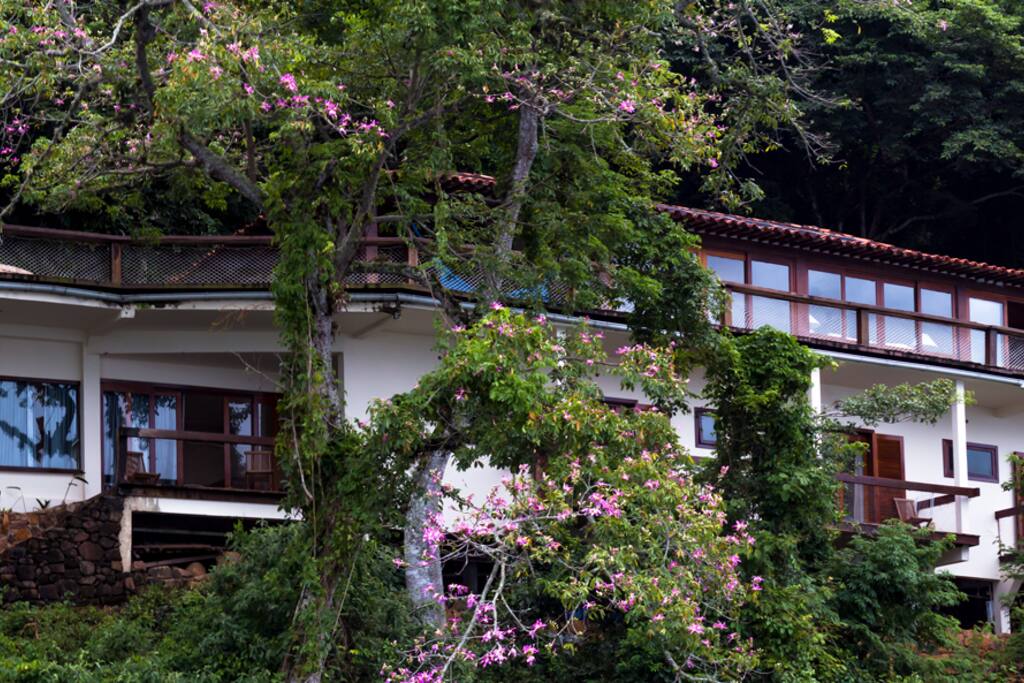 Vista frontal da casa 2