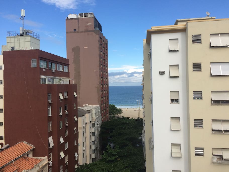 Linda vista da cobertura em um terraço compartilhado