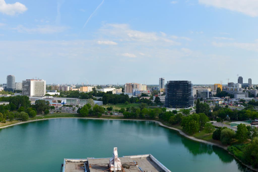 Panoramic view on the lake and city from the spacious terrace