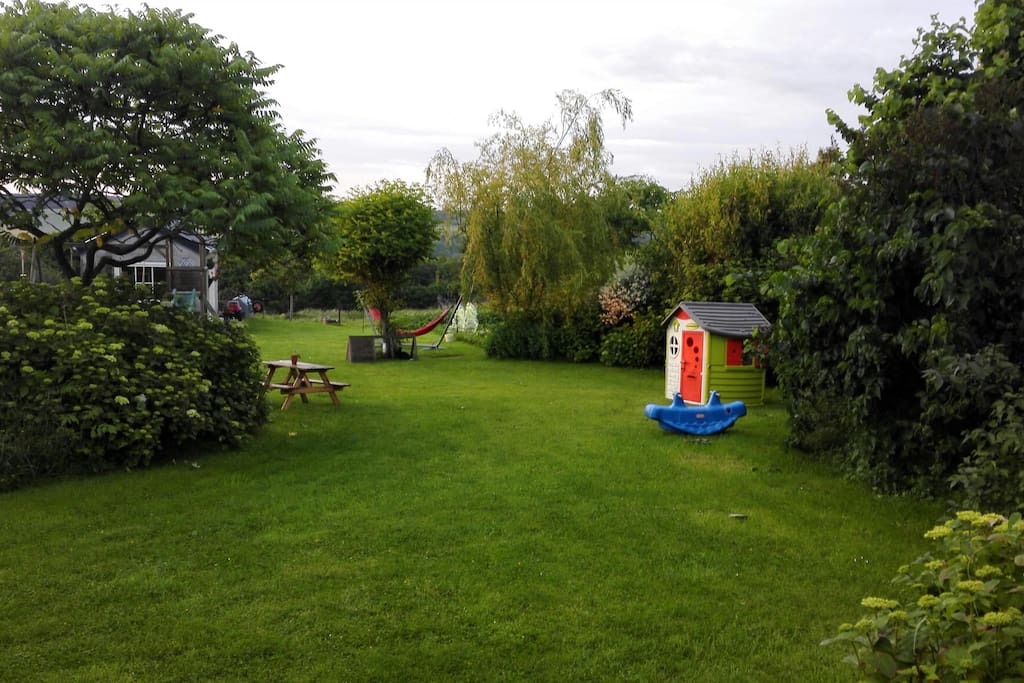 15 ares de jardin à votre disposition