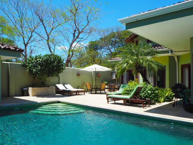 Casa Mot Mot Surfside Luxury