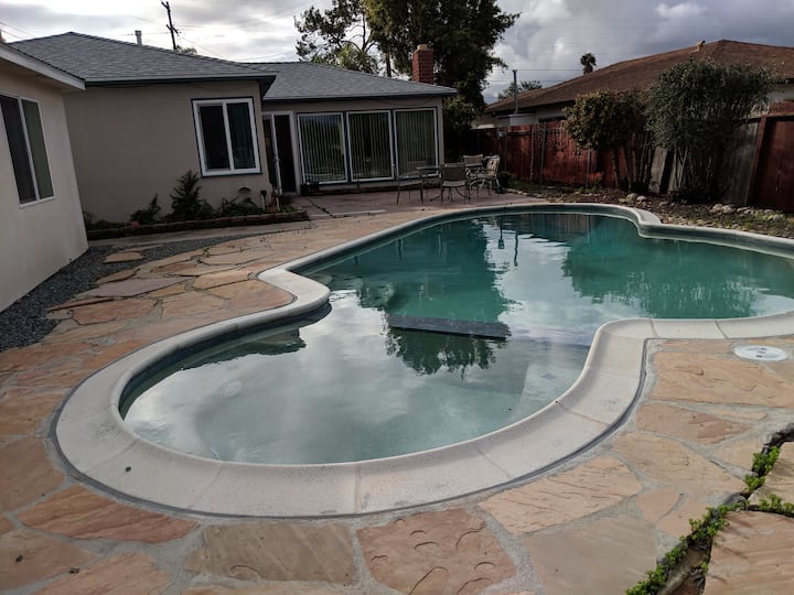 Relaxing 3br W/ Pool & Canyon View Near Sdsu - La Mesa, CA