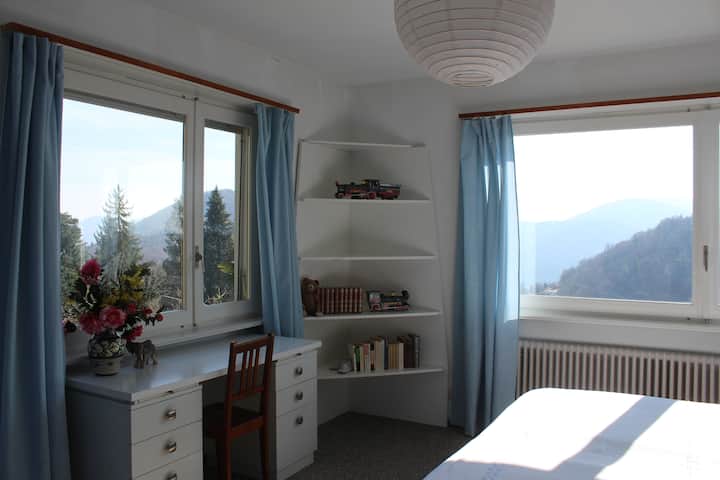 Bedroom 1, 1st floor. One bed 160x200 cm