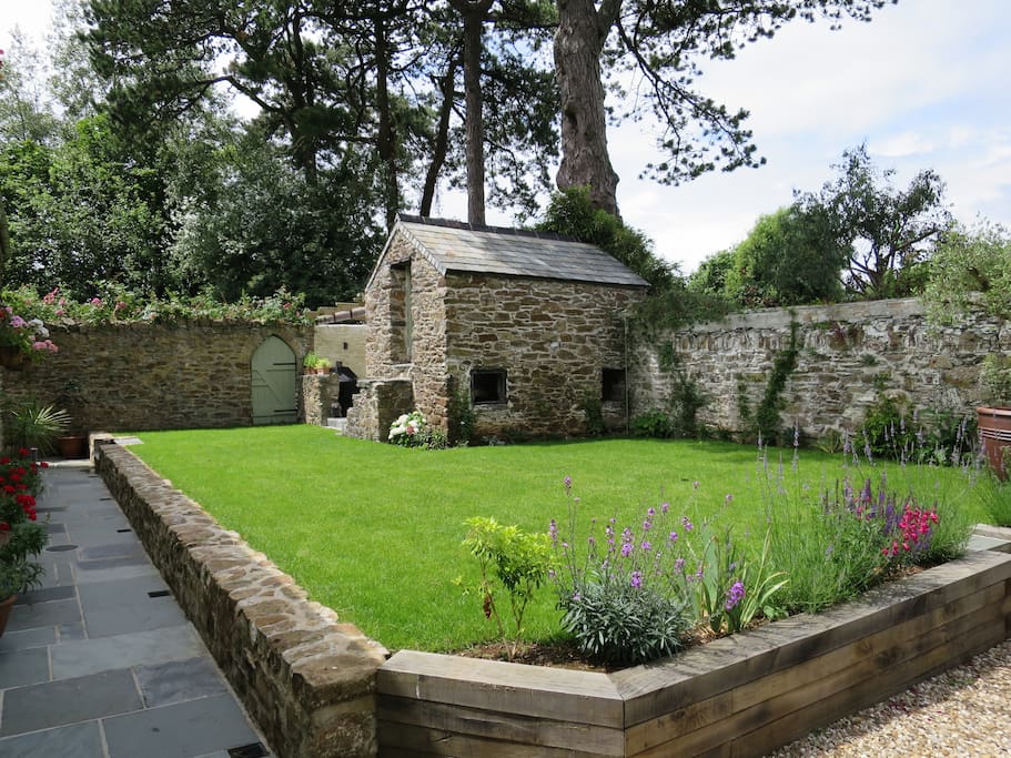 Garden Picture 1